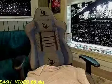 blue_bow – webcam model profile photo Image 9