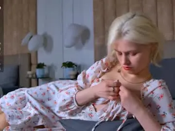 loving_ladies – webcam model profile photo Image 9