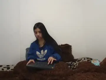 your_dolls – webcam model profile photo Image 4