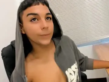 loving_ladies – webcam model profile photo Image 14