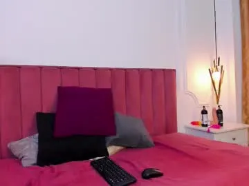 pinkypuppa – webcam model profile photo Image 3