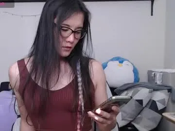 yasyaaa – webcam model profile photo Image 9