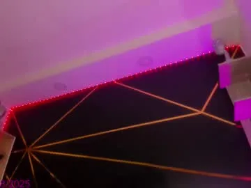 pinkypuppa – webcam model profile photo Image 8