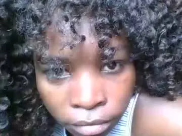 ErikaBonnie – webcam model profile photo Image 5