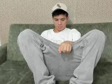 tai_fun – webcam model profile photo Image 19