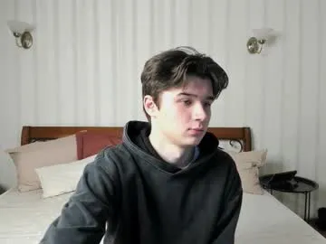 oliverfresh – webcam model profile photo Image 12