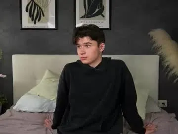 oliverfresh – webcam model profile photo Image 3