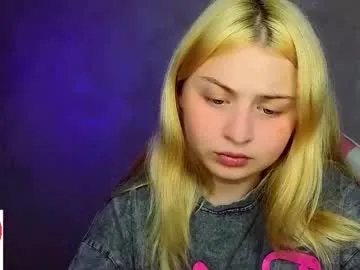 shy_blondiee Image 10