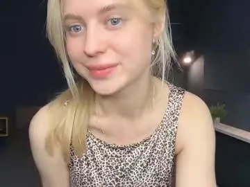 realtryit – webcam model profile photo Image 9