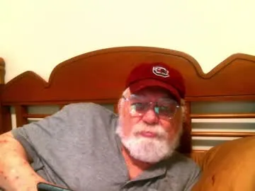 straight__friends – webcam model profile photo Image 11