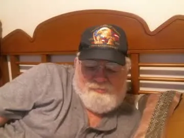 straight__friends – webcam model profile photo Image 17