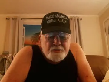 straight__friends – webcam model profile photo Image 5