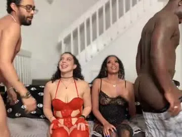 denobluora – webcam model profile photo Image 16