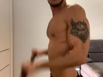 drinklinov – webcam model profile photo Image 19