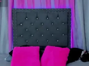 pinkypuppa – webcam model profile photo Image 8