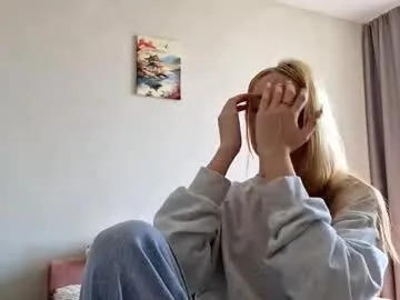 xaevynne – webcam model profile photo Image 2