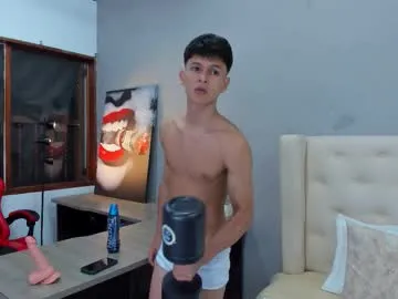 drinklinov – webcam model profile photo Image 12