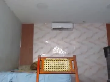 playussoftly – webcam model profile photo Image 12