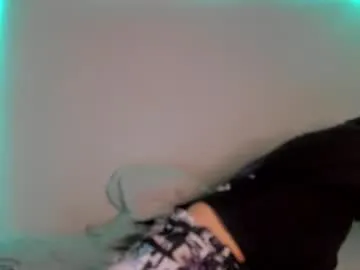 petites_perles – webcam model profile photo Image 6