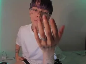 petites_perles – webcam model profile photo Image 8