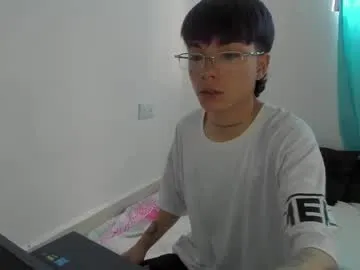 petites_perles – webcam model profile photo Image 9