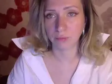 pinkypuppa – webcam model profile photo Image 6