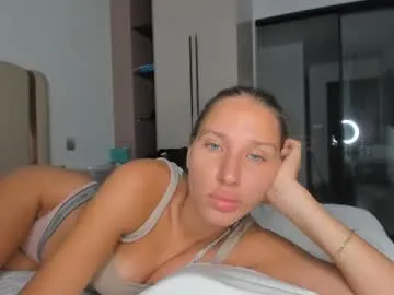 loving_ladies – webcam model profile photo Image 11