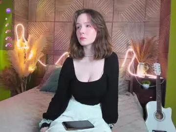 AllaRoberts – webcam model profile photo Image 12