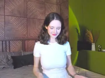 AllaRoberts – webcam model profile photo Image 5