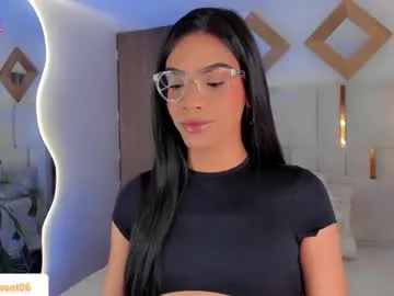 sweet_reverie – webcam model profile photo Image 8