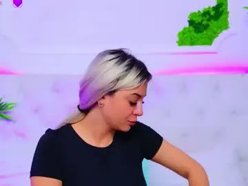 your_dolls – webcam model profile photo Image 13