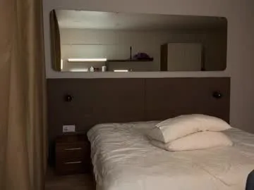 ErikaBonnie – webcam model profile photo Image 11