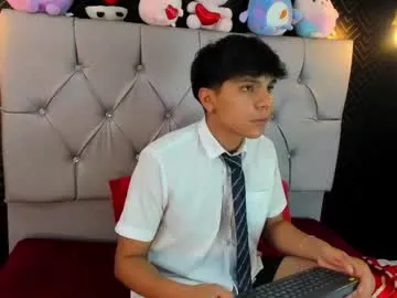 icevermilk – webcam model profile photo Image 19