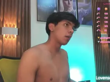 icevermilk – webcam model profile photo Image 5