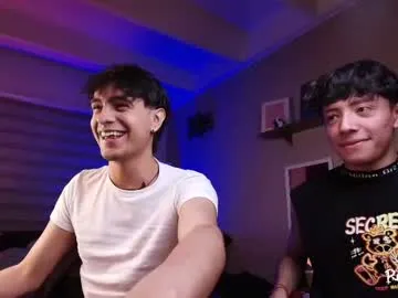 sexy_hot_friends_ – webcam model profile photo Image 2