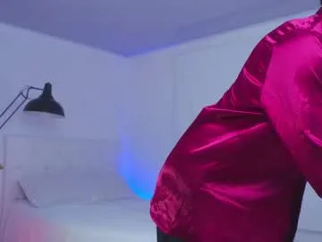 pizza_biceps – webcam model profile photo Image 4