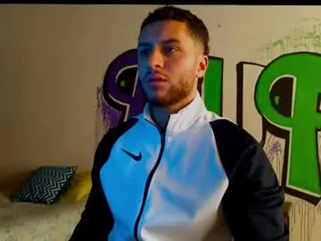 ravyn_nyx – webcam model profile photo Image 3