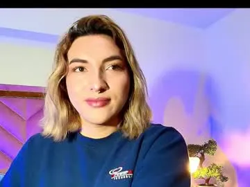 bathory_vamps – webcam model profile photo Image 15