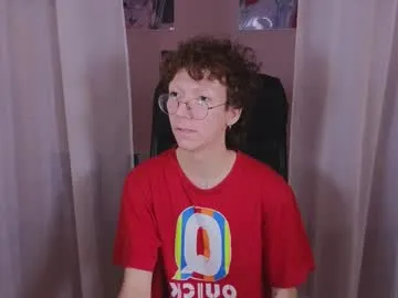 buzz5127 – webcam model profile photo Image 2