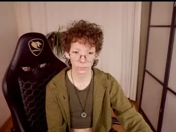 buzz5127 – webcam model profile photo Image 3