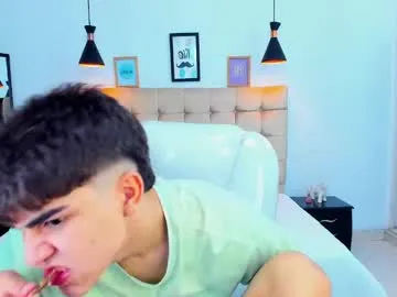 boy_jerry – webcam model profile photo Image 2