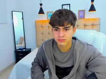 boy_jerry – webcam model profile photo Image 8