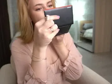 chloe_cherry21 – webcam model profile photo Image 14