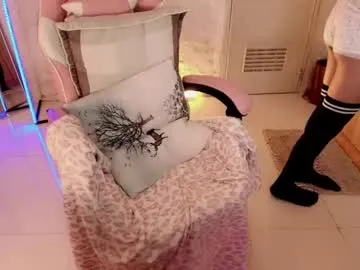 miahgorgeousy – webcam model profile photo Image 4