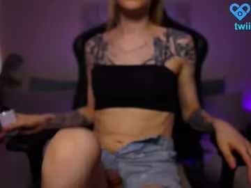 pinkypuppa – webcam model profile photo Image 3