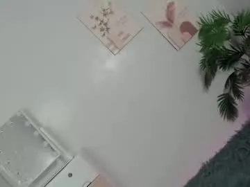 loving_ladies – webcam model profile photo Image 11