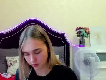 miya_shake – webcam model profile photo Image 8