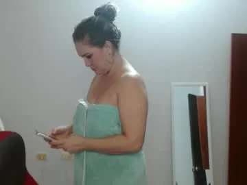 your_dolls – webcam model profile photo Image 3