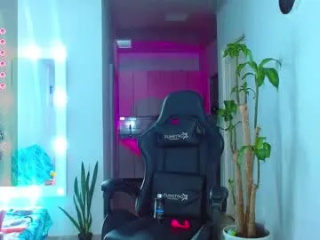 sexy_hot_friends_ – webcam model profile photo Image 8