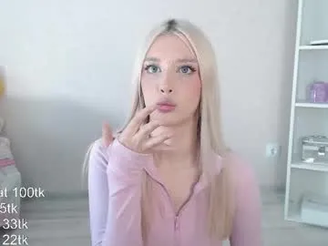 vickyfuckingdoll Image 13